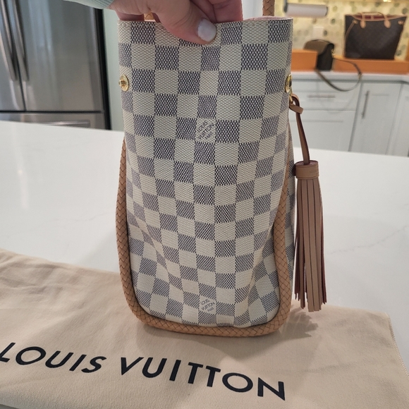 Louis Vuitton Propriano Damier Azur with Rose Ballerine Tote - Picture 13 of 17